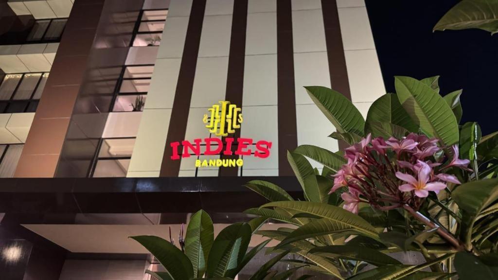 Indies Hotel Bandung Zewnętrze zdjęcie